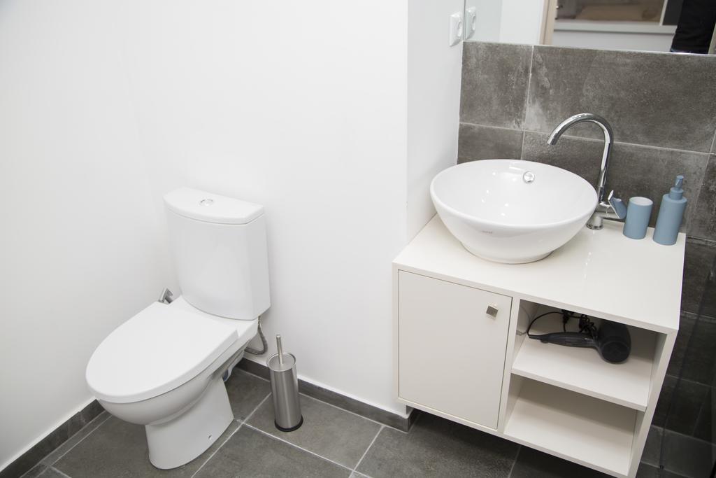 Apartments On Mashtots By Picnic Γιερεβάν Εξωτερικό φωτογραφία