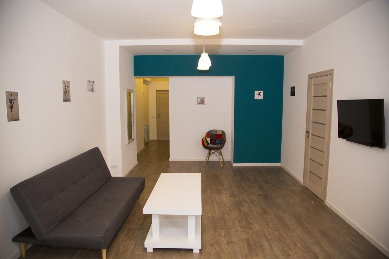 Apartments On Mashtots By Picnic Γιερεβάν Εξωτερικό φωτογραφία
