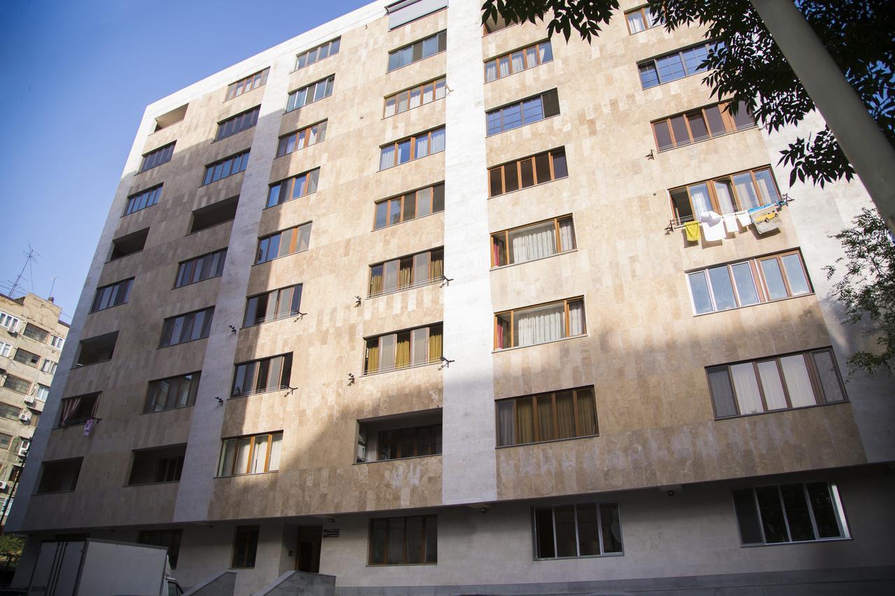 Apartments On Mashtots By Picnic Γιερεβάν Εξωτερικό φωτογραφία
